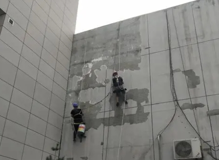 屯昌楼顶漏水维修公司分享下屯昌外墙防水的注意事项